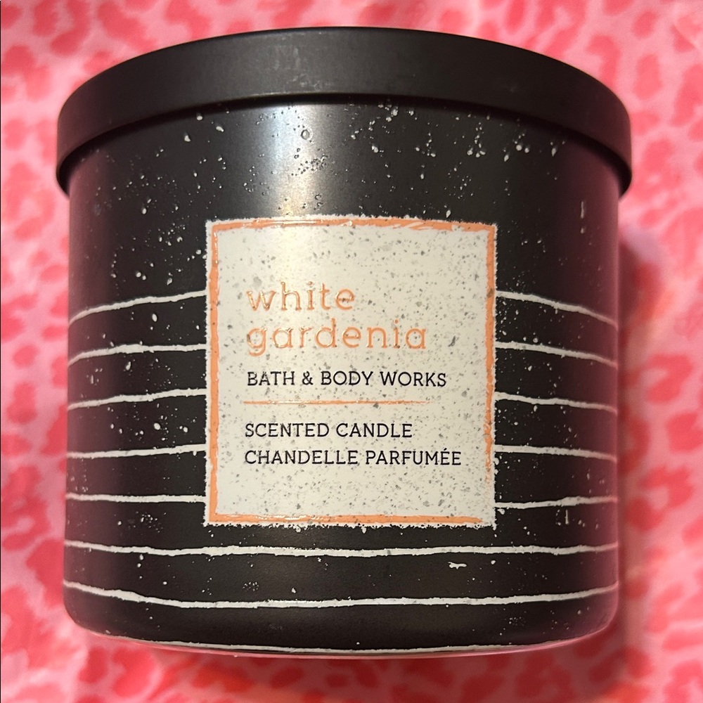 Bath & Body Works White Gardenia Candle - Black and White